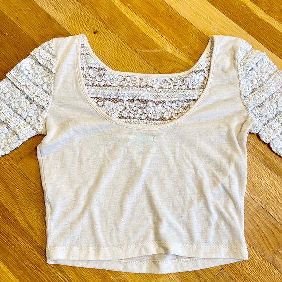 Urban Outfitter’s Kimchi Blue Lace Crop Top - Picture 6 of 11